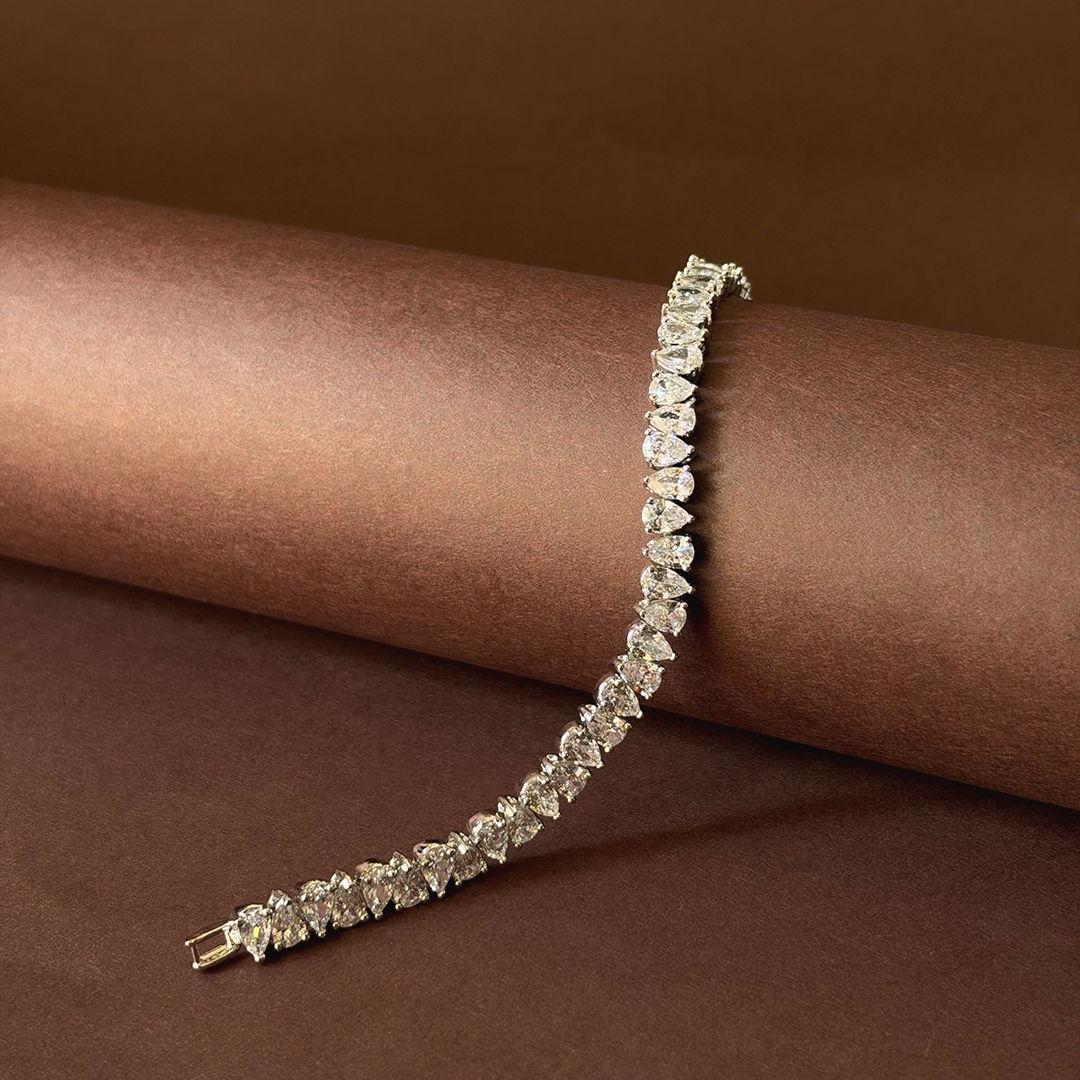 Nyra Pear Bracelet