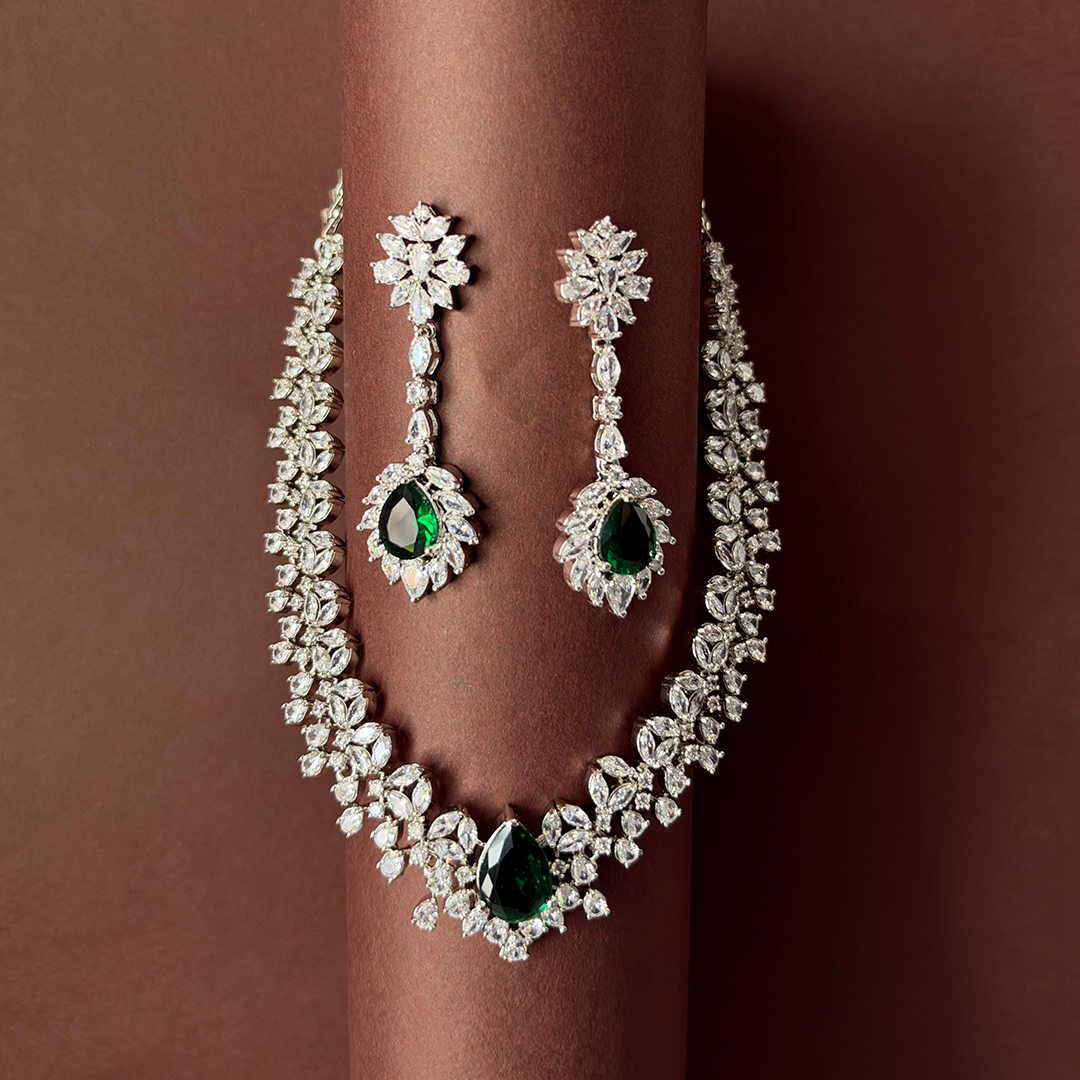 Emerald Royale Necklace Set