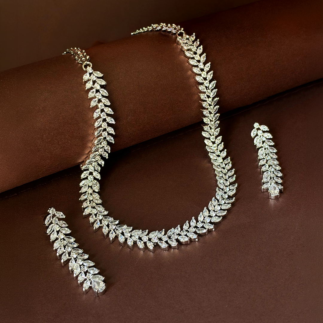 Serene Marquise Set